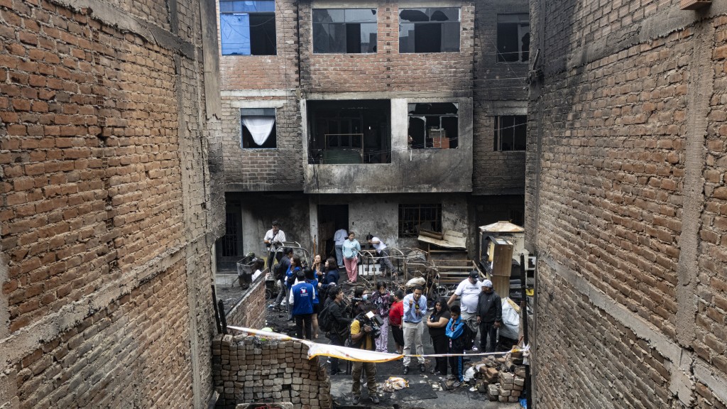 警方指，死者包括5名年龄介乎3至15岁的儿童，以及5名成年人，年龄由29岁至72岁不等。法新社