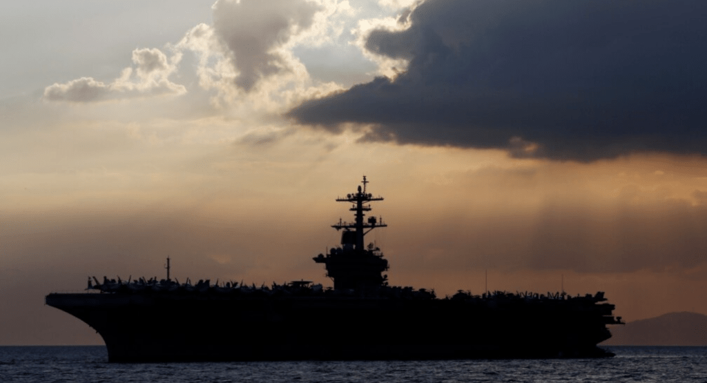 美國媒體引述消息人士透露，美軍於本月12日下令，將原部署於加勒比海的航空母艦福特號（USS Gerald R. Ford）航母打擊群調往中東。美聯社/示意圖