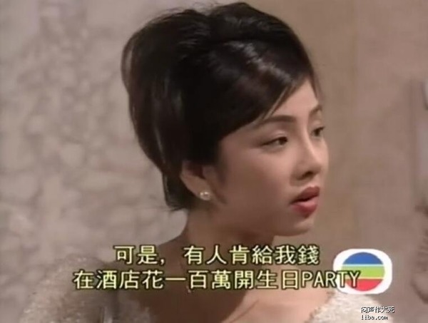 黃梓瑋自1996年加入TVB。