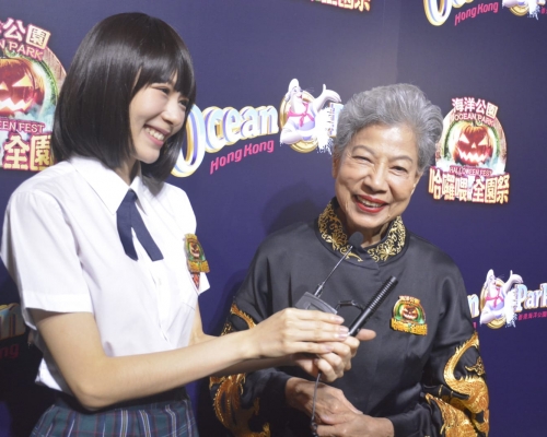 羅蘭聯同大馬女神林明禎出席萬聖節活動。