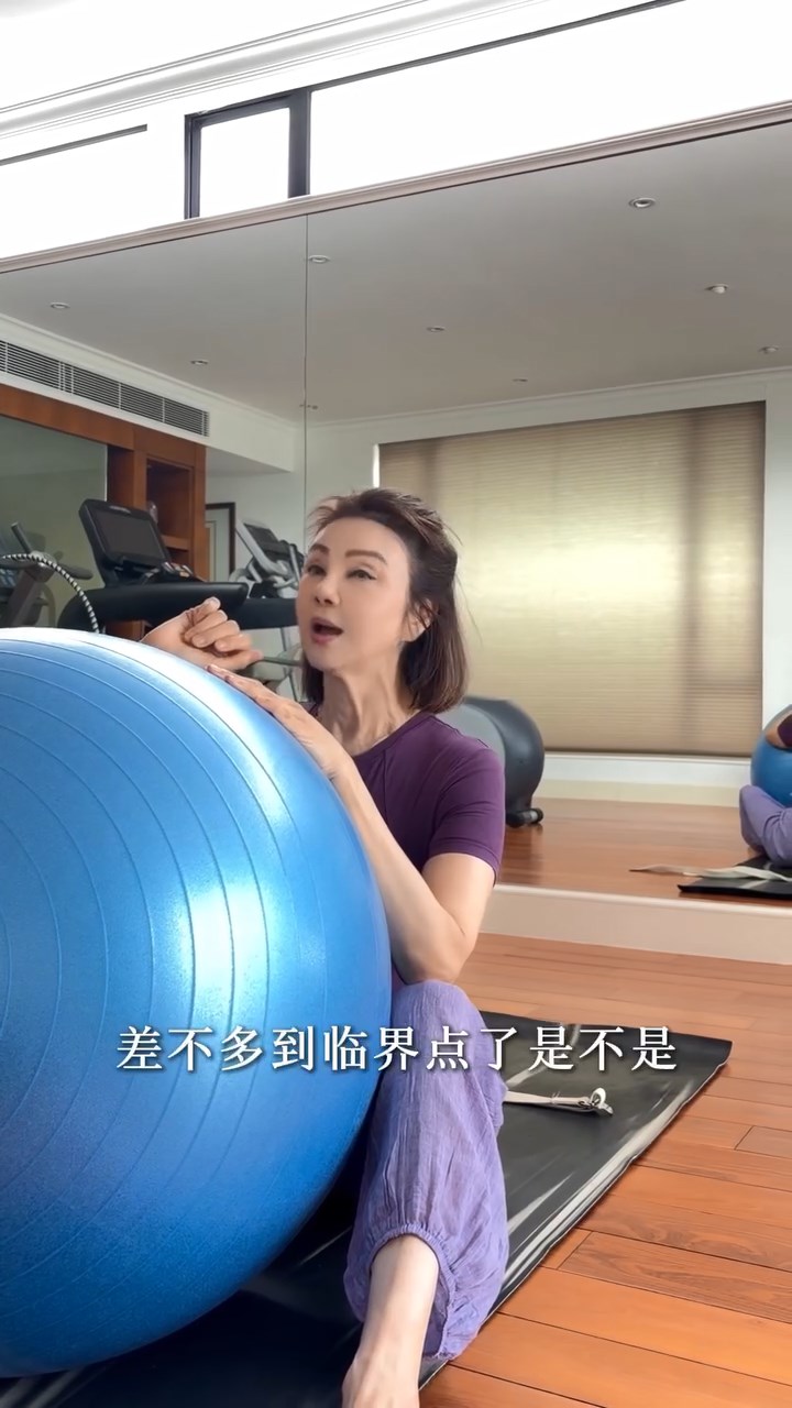 謝玲玲去年做骨質疏鬆檢查時，已有開始有點低，到達臨界點。