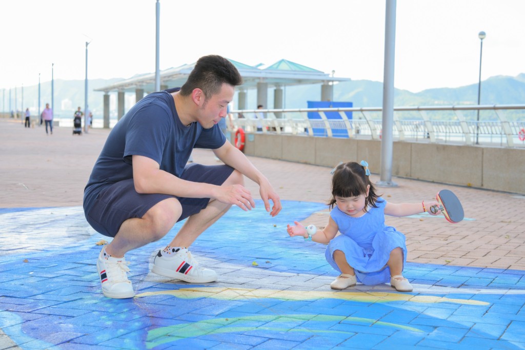 阿廷笑說有朋友叫他不要退,未來跟女兒合作混雙。 廖偉業攝 阿廷笑說有朋友叫他不要退,未來跟女兒合作混雙。 廖偉業攝