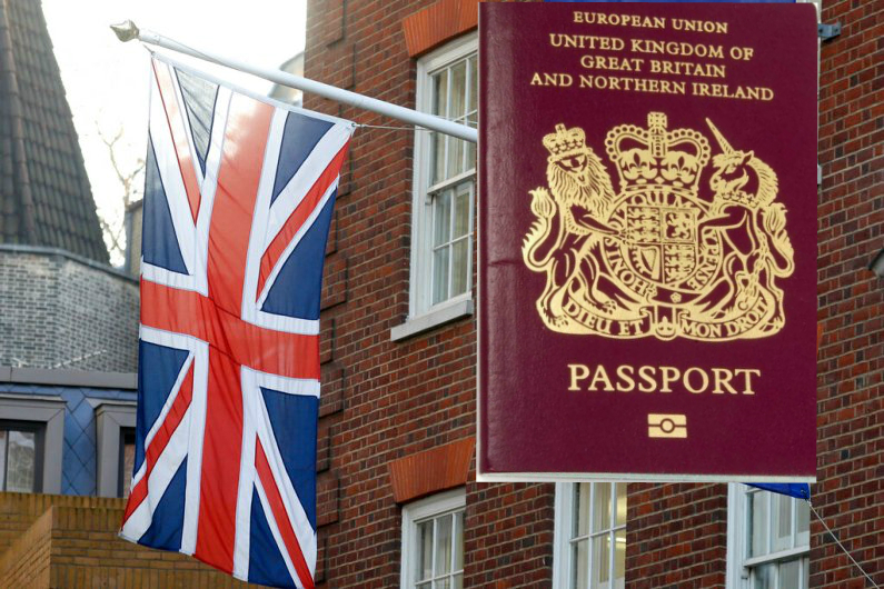 英國內政部預計，未來5年將有約32萬名港人移民英國。資料圖片