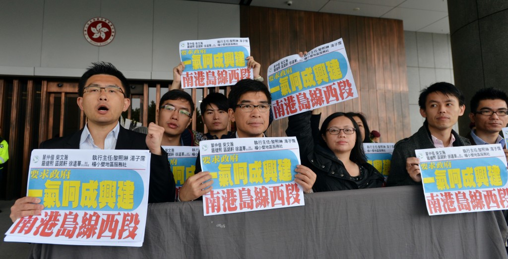 南港島線西段興建已提出多年。資料圖片 南港島線西段興建已提出多年。資料圖片