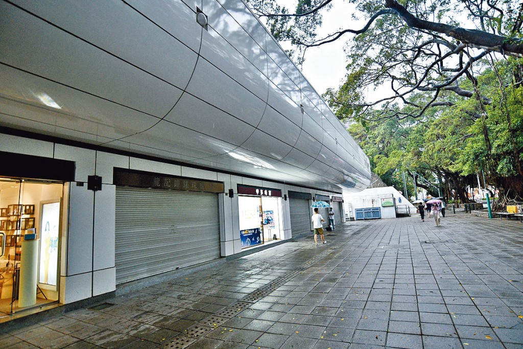 尖沙嘴柏麗購物大道地鋪以約5.9萬租出，較上手長租急挫逾3成。