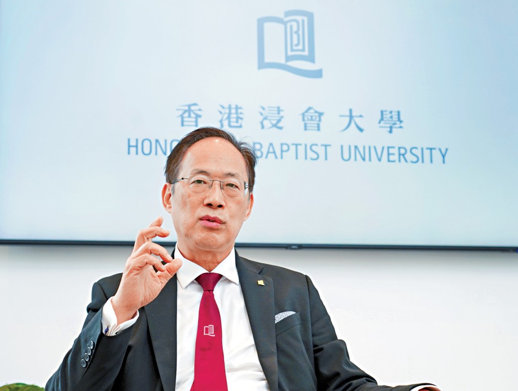 衞炳江強調,浸大擬籌建的新醫學院是「香港的醫學院」,日後培訓出來的醫生「首要是服務香港人」。