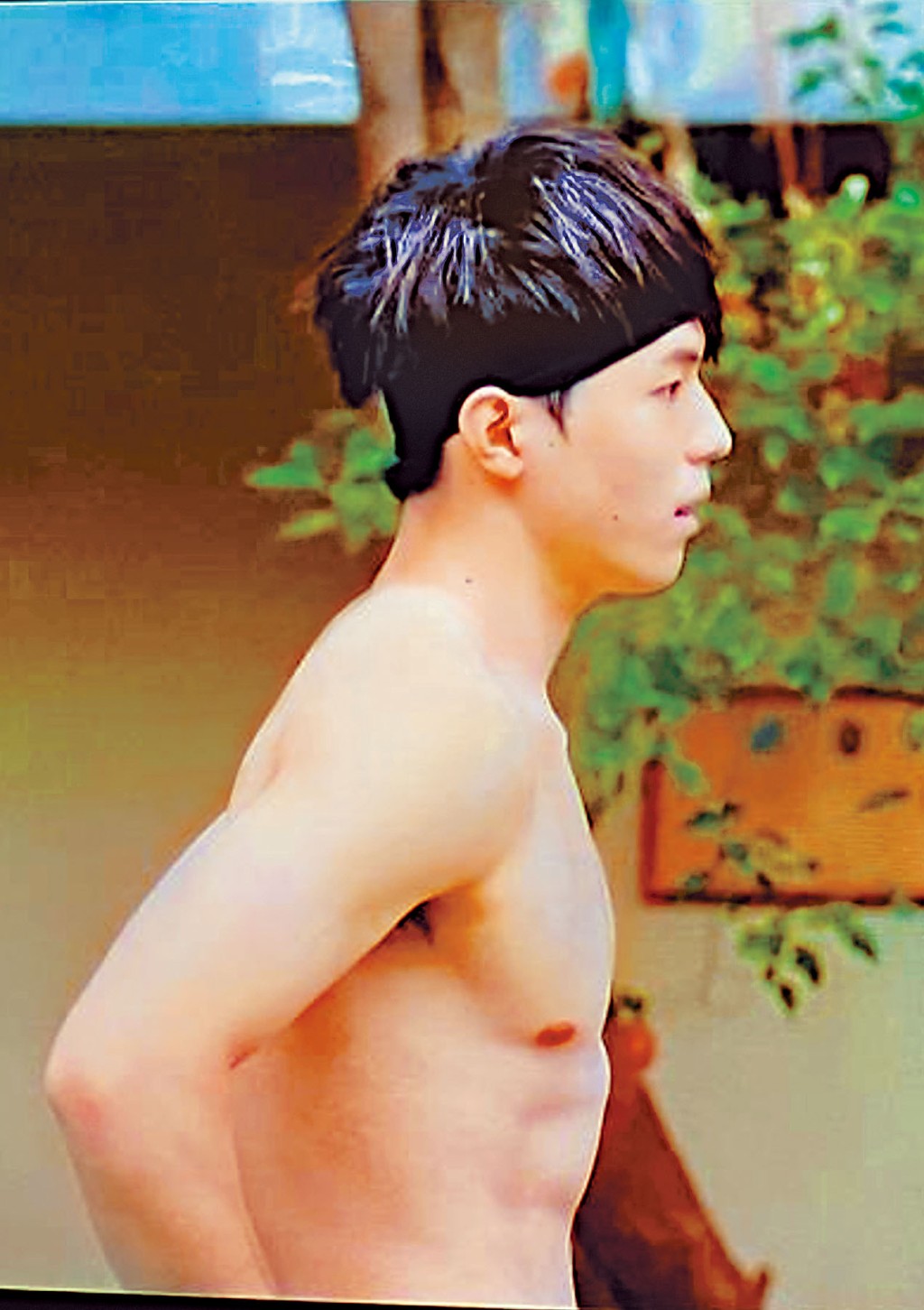 Ian在劇中半裸騷肌，讓fans大飽眼福。
　　