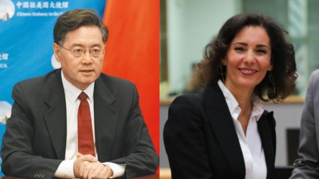 秦剛與拉比卜通電話。新華社