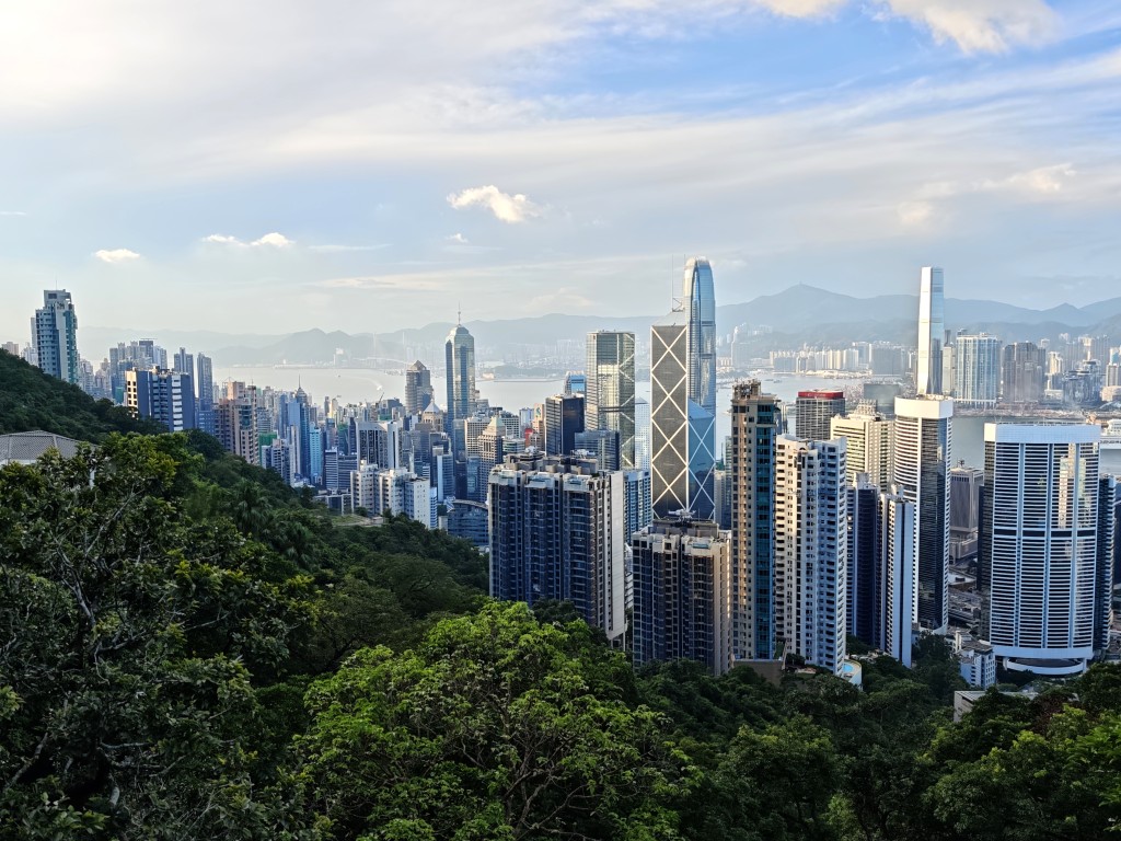 何家欣表示，在各项利好因素带动下，料去年旺势将延续至2026年，预计楼价全年有约5%至10%的升幅。