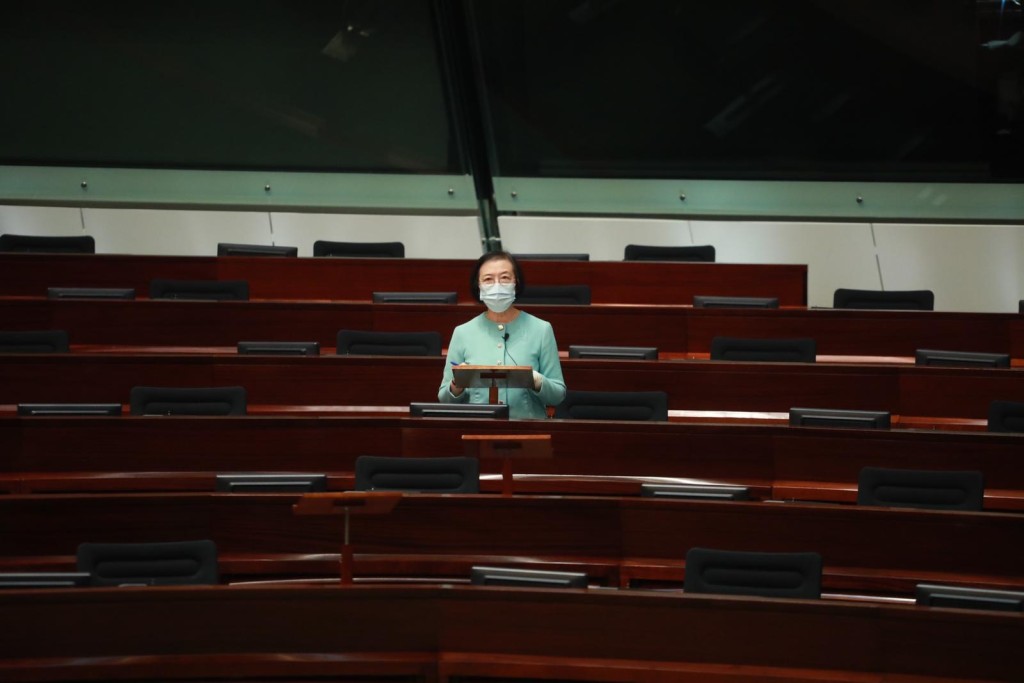陳肇始指與內地通關條件包括應用香港健康碼。