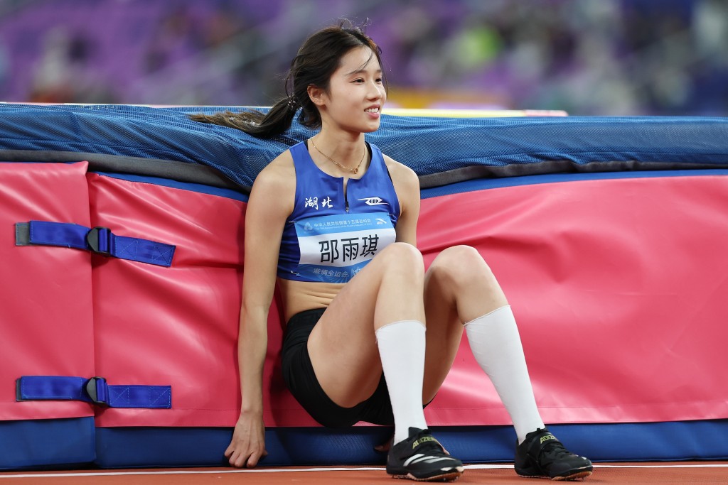 湖北隊選手邵雨琪在比賽中。 新華社