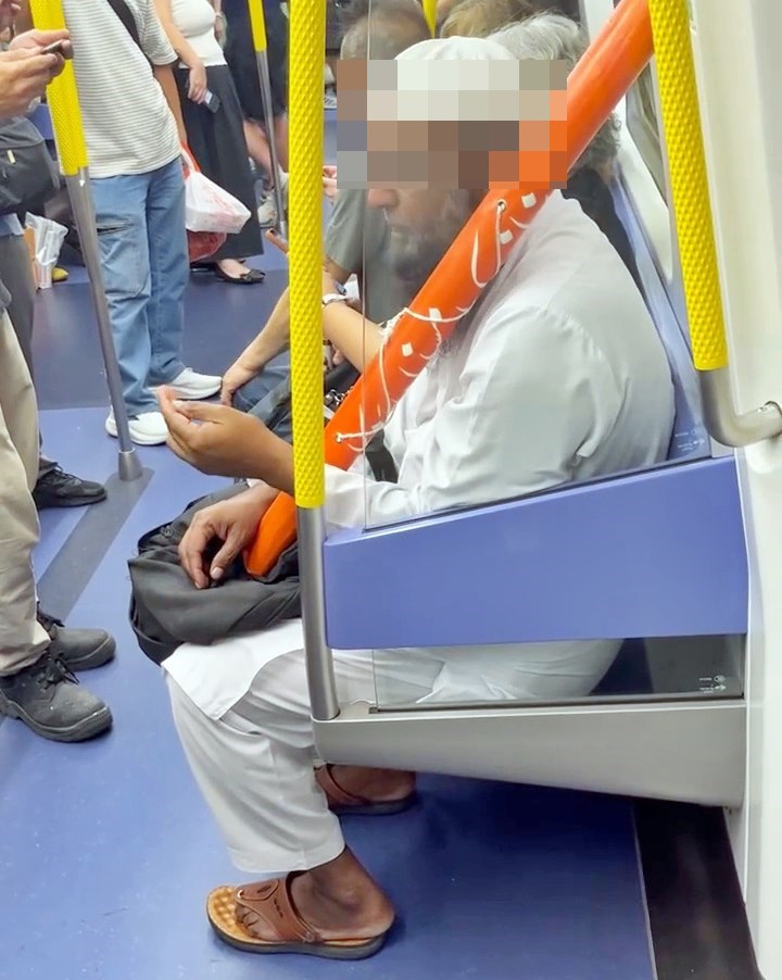 有人則發出靈魂拷問「其實有陣時我好唔明白點 解啲人咁鍾意搭車撩鼻屎？點解會覺得呢啲係適 合公眾度進行⋯仲要啲平時好輕鬆咁樣彈走唔會 影響人咁樣個喎」。 Threads截圖