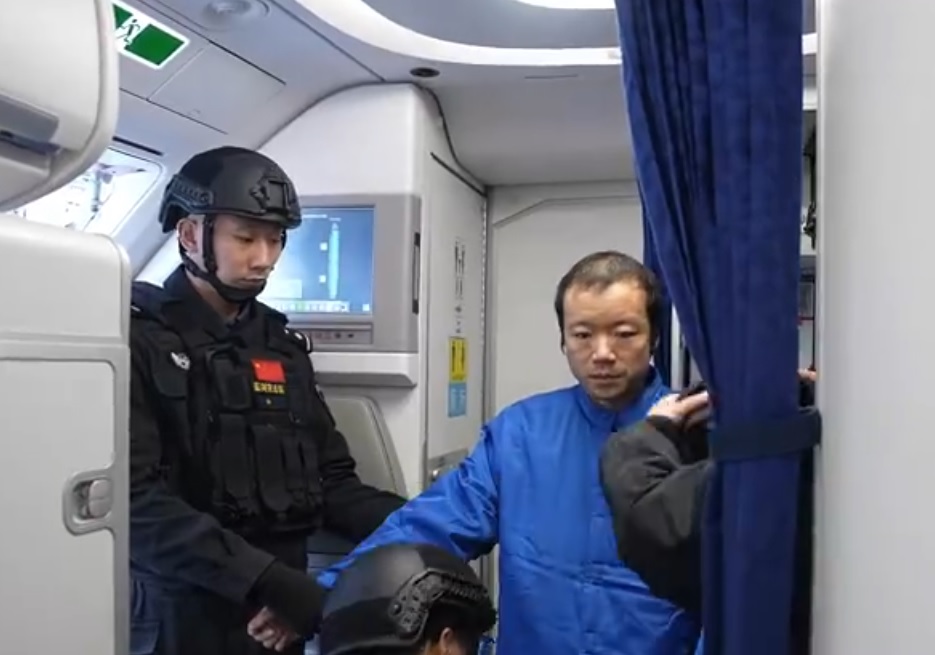 陳志被柬埔寨遣返中國受審，是釋放對跨國電騙絕不姑息的決心。柬埔寨已立案調查36宗重大電信詐騙案，向171名主犯及其同夥追究刑事責任。