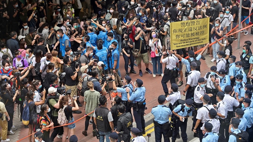 在今年7月1日，在銅鑼灣等多區亦有市民自發上街。資料圖片