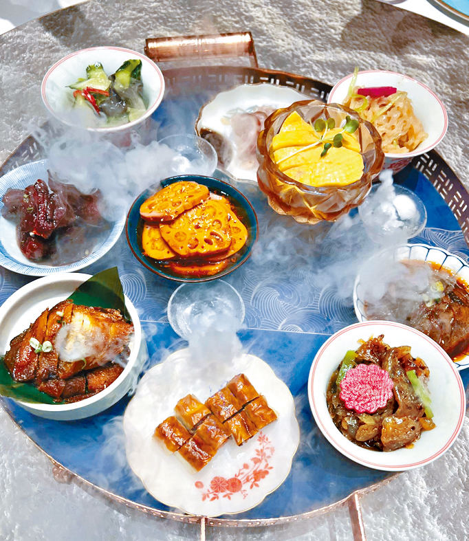 宮廷全家福，10道招牌前菜，好睇好食。