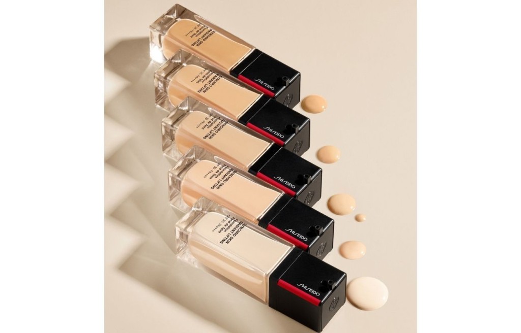 Shiseido感肌同步緊緻亮顏修護粉底SPF30 PA++++/$390，糅合櫸樹芽萃取精華，有效刺激細胞新陳代謝，支援肌膚膠原蛋白合成，具養膚功效。