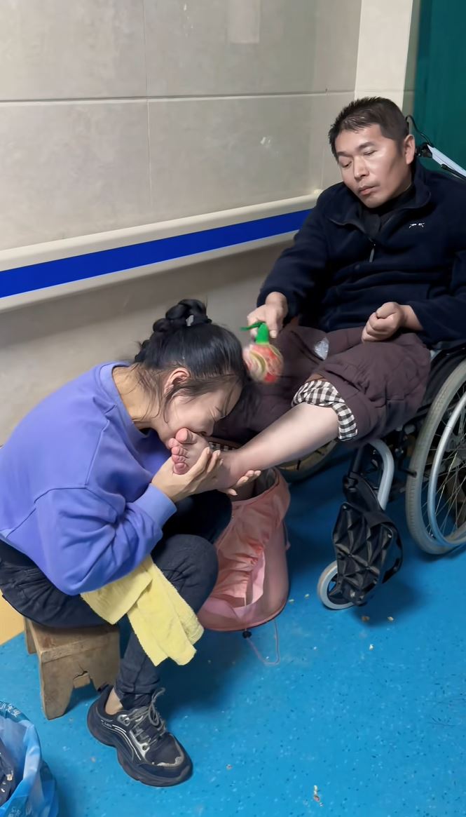 宋美對成為植物人的丈夫趙進前不離不棄，終令他奇蹟甦醒。
