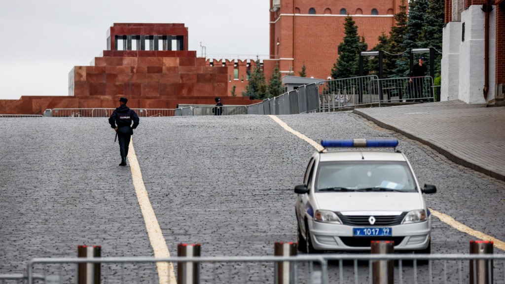 莫斯科昨日宣布实施反恐行动机制部分道路禁止通行。路透社