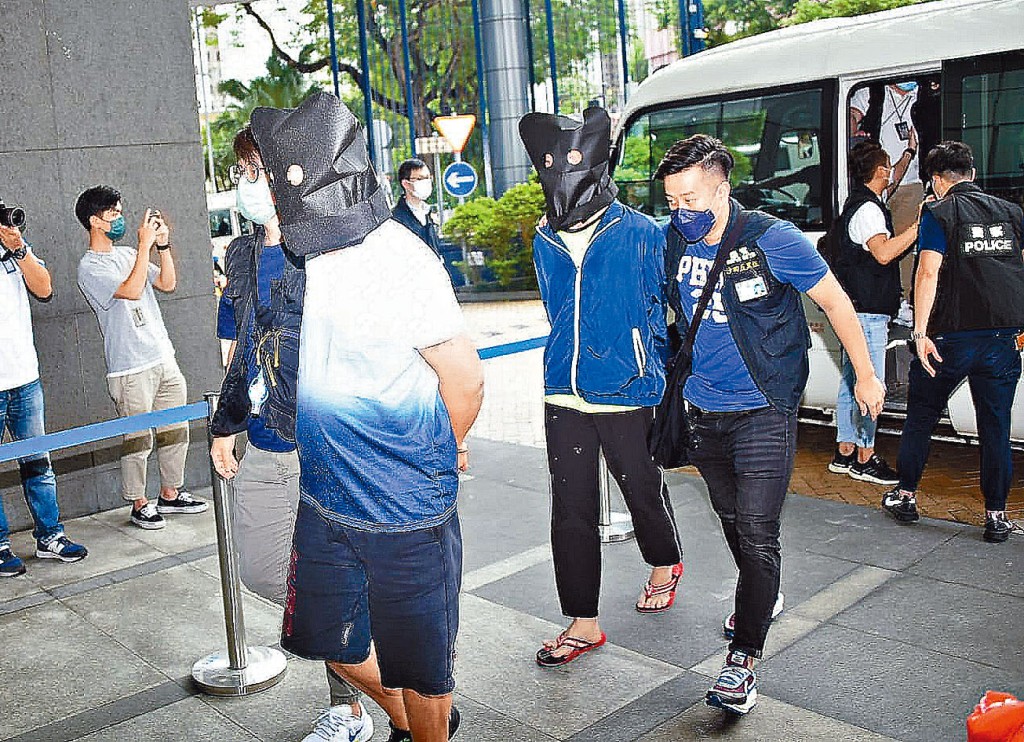 警方在反黑行動中拘捕多名涉案人士。