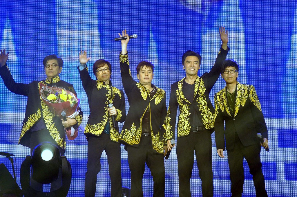 温拿五虎在2011年曾在红馆举行「温拿38大跃进演唱会」。