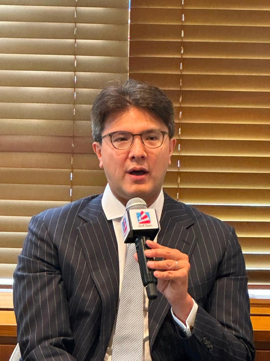 大律師公會主席毛樂禮出席香港美國商會主題午餐會,分享香港法治優勢。 大律師公會主席毛樂禮出席香港美國商會主題午餐會,分享香港法治優勢。