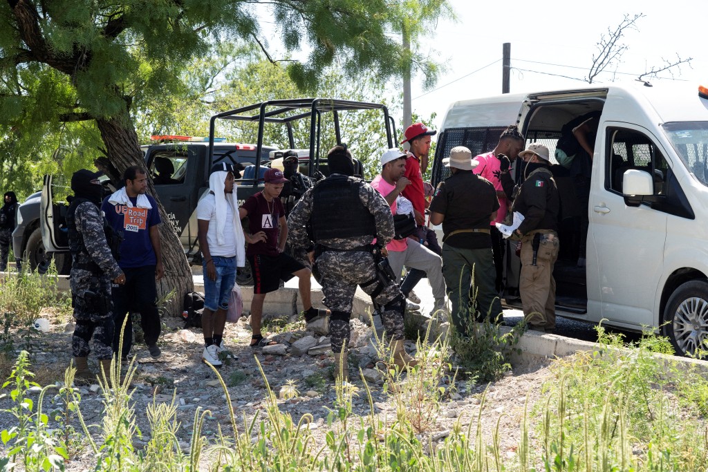 大部分移民從美國墨西哥邊境進入美國德州。REUTERS