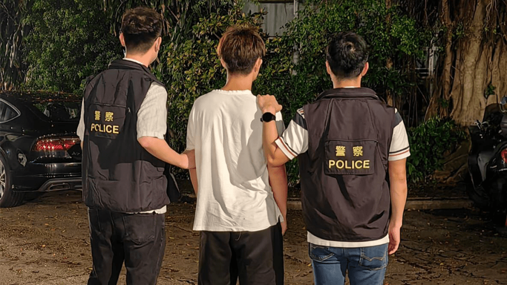 警方拘捕一名18歲青年。警方提供