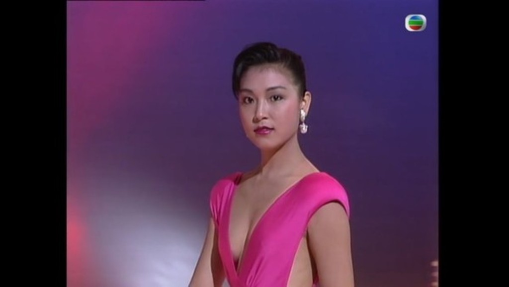 张凤妮1987年参选香港小姐。