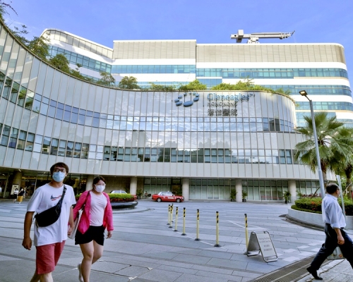消息指港怡醫院一名護士確診。資料圖片