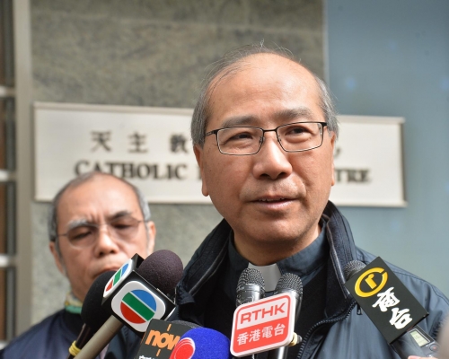 夏志誠指，今日會上集中討論出殯事宜，並無推選署理主教。

