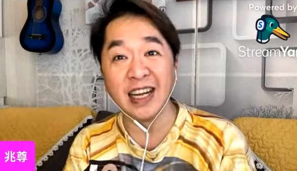 邓兆尊经常作客YouTube频道《田豪祖3宝》节目，大爆娱圈秘闻。