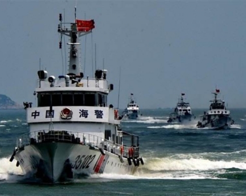 內地修訂《武警法》讓海警局與海軍合作,提升海洋軍力。(新華社圖片)
