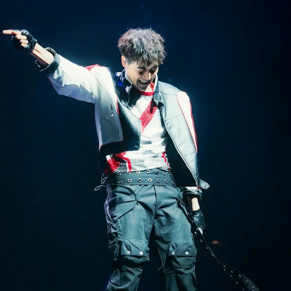 Tae 是泰國元祖級男團DRAGON 5 成員。IG/pitaythaman Tae 是泰國元祖級男團DRAGON 5 成員。IG/pitaythaman