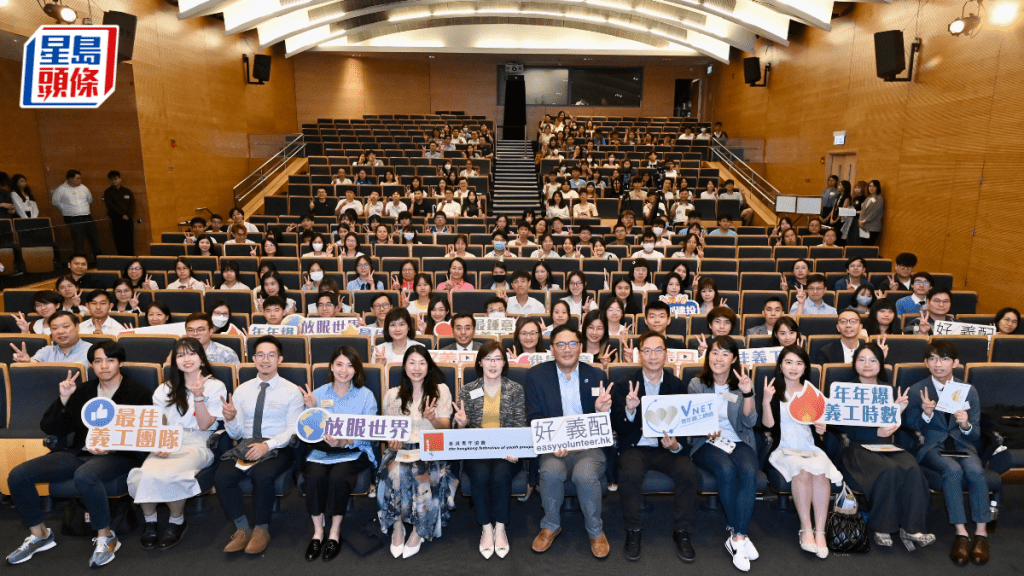 青協義工總服務時數逾160萬小時 得獎者寓「工作」於娛樂勉青年仿傚