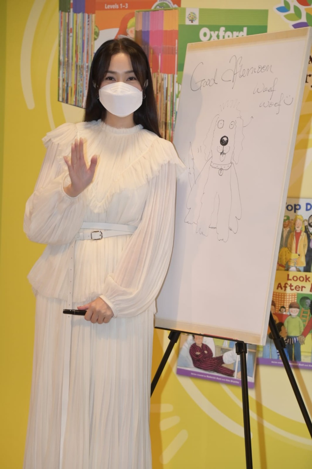 似乎滿意自己畫功。