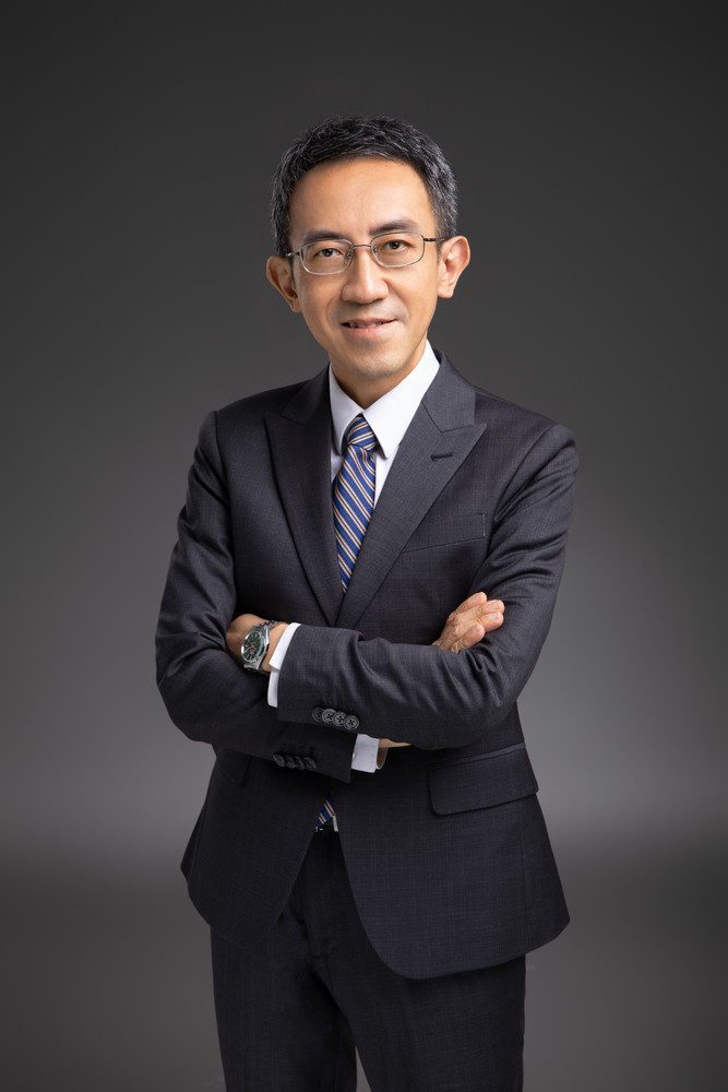 律师曹希圣建议为保双方权益，最好婚前先咨询专业律师。
