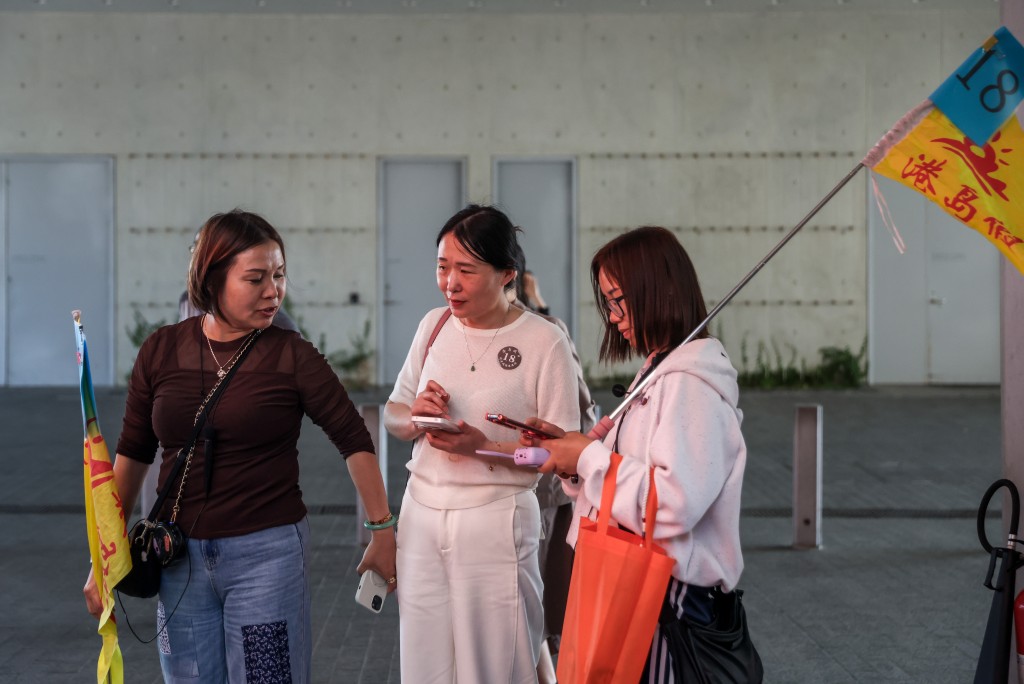 旅行團趁新春假期來港。