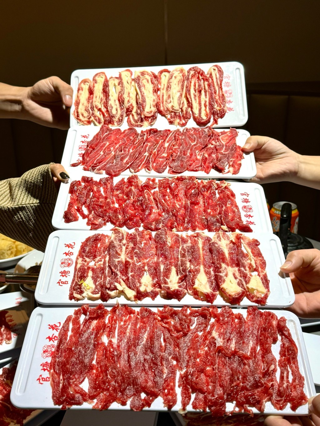 潮州牛肉火鍋著重刀功,不同牛肉部位各有美味之處。 網上圖片 潮州牛肉火鍋著重刀功,不同牛肉部位各有美味之處。 網上圖片