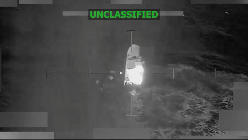 美軍最新在東太平洋進行的海上軍事行動是在國防部長的指示下進行，並公布打擊影片。路透社