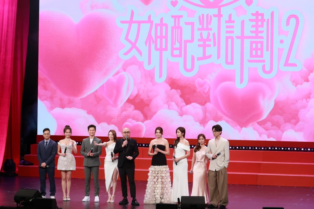 眾人宣傳《女神配對計劃2》。 眾人宣傳《女神配對計劃2》。