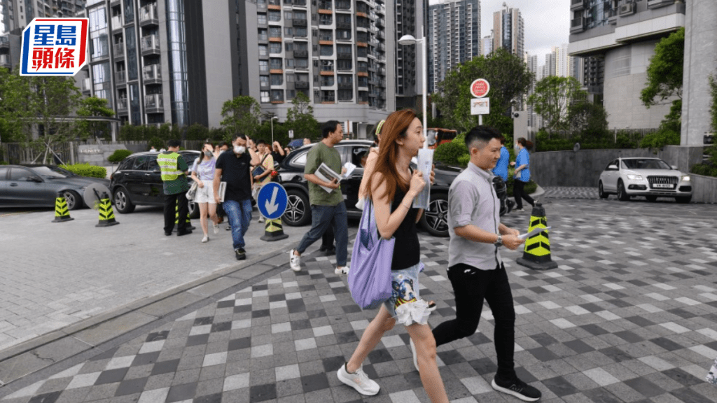 中證監查跨境券商 港漂憂追稅風暴 李兆波：稅局有電子記錄，追稅「走唔甩」