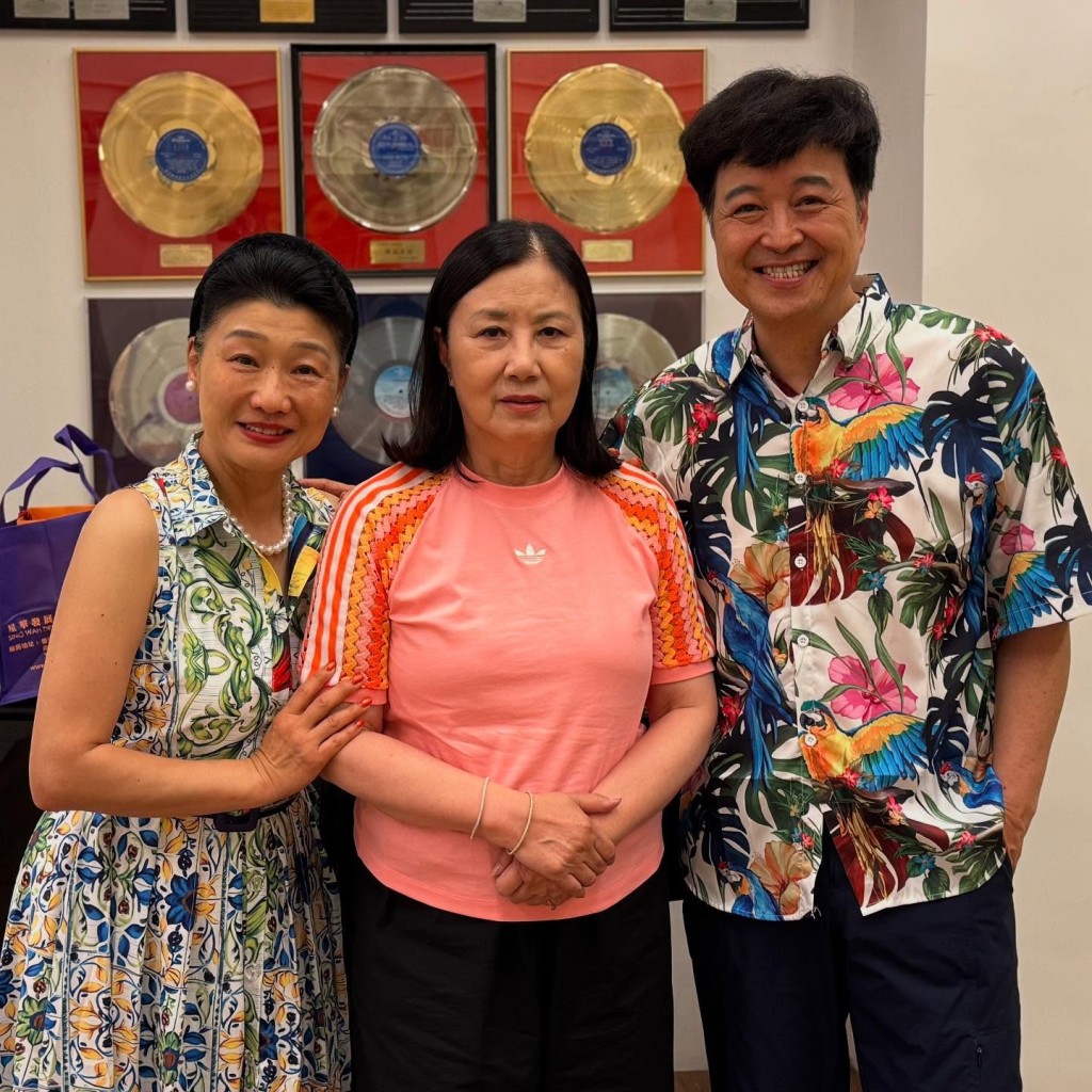潘宗明日前返港與汪明荃見面。 潘宗明日前返港與汪明荃見面。
