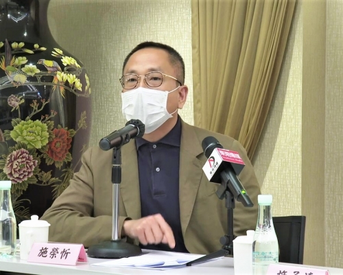 施榮忻指完善選舉制度，是愛國愛港陣營期待已久的優良決策。