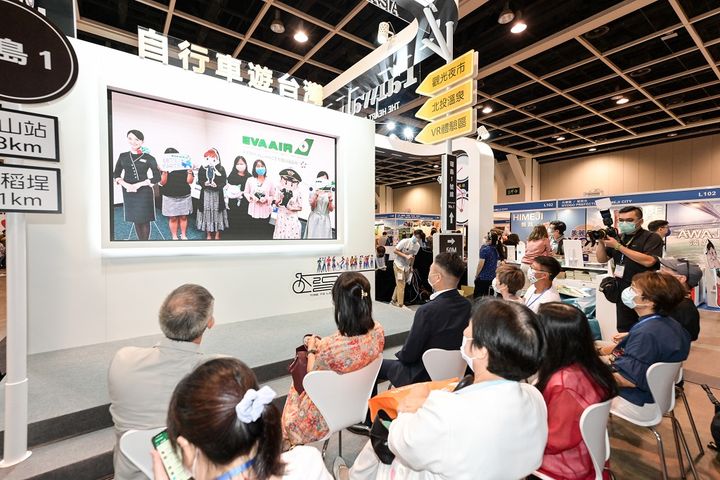 展期中台灣的旅遊界業者會透過視像跟現場觀眾互動。