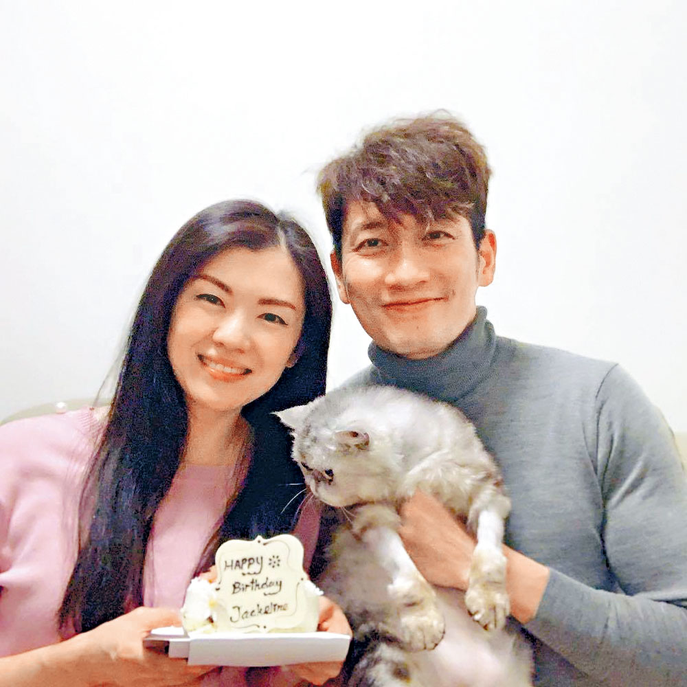 袁文傑與張潔蓮愛情長跑9年，日前終於低調註冊，開花結果。