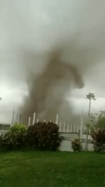 尼加拉瓜出現驚人的「蚊捲風」。網片截圖