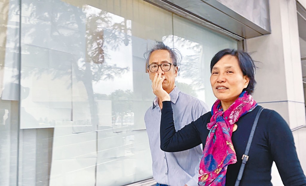 1名5歲女童去年在電動三輪車上墮地身亡，其外公昨到庭承認控罪。