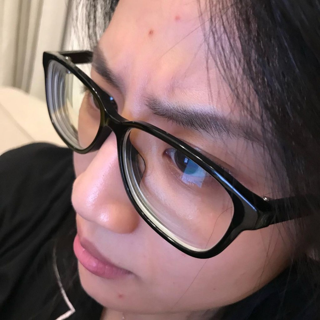 素顏生粒粒,但皮膚都一樣咁好。