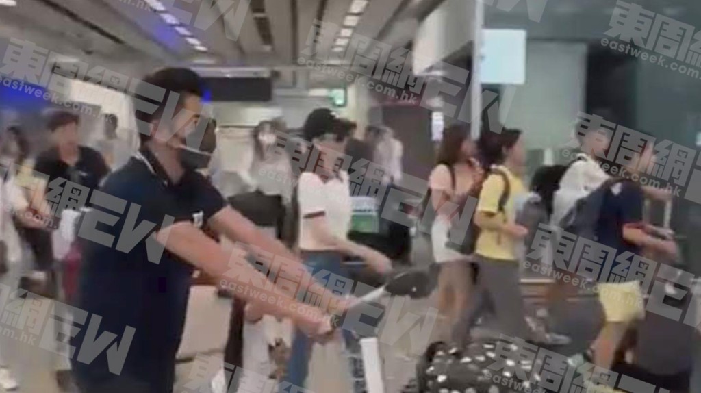 最新一期《東周刊》獨家直擊郭富城與家人日前由新加坡旅行返港。（《東周刊》圖片）