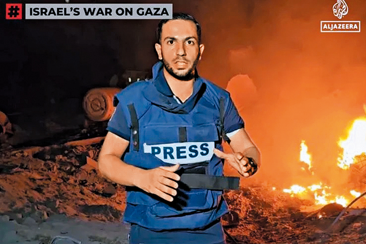 半島電視台著名記者謝里夫生前在戰火中報道新聞。